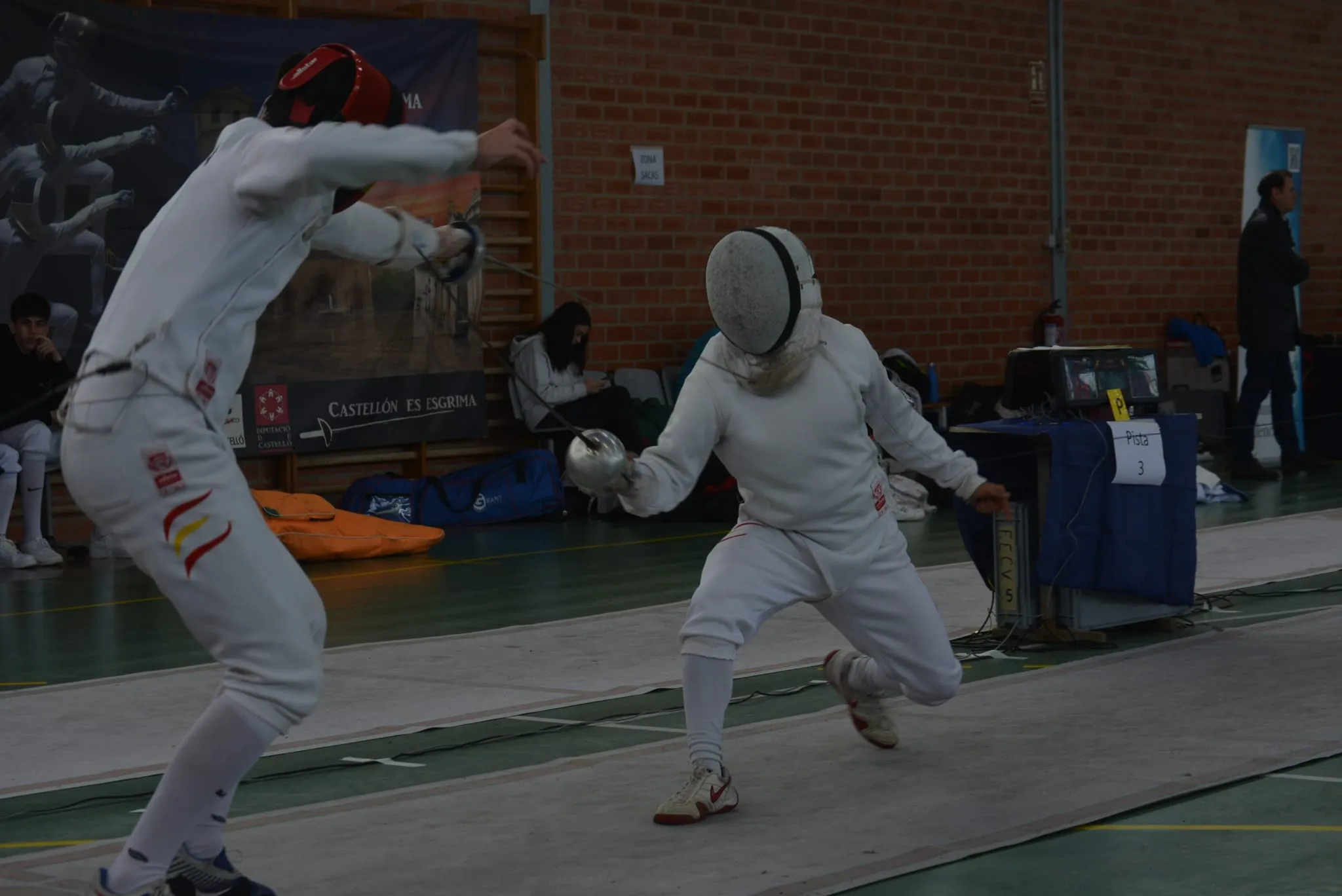 Esgrimista en acción